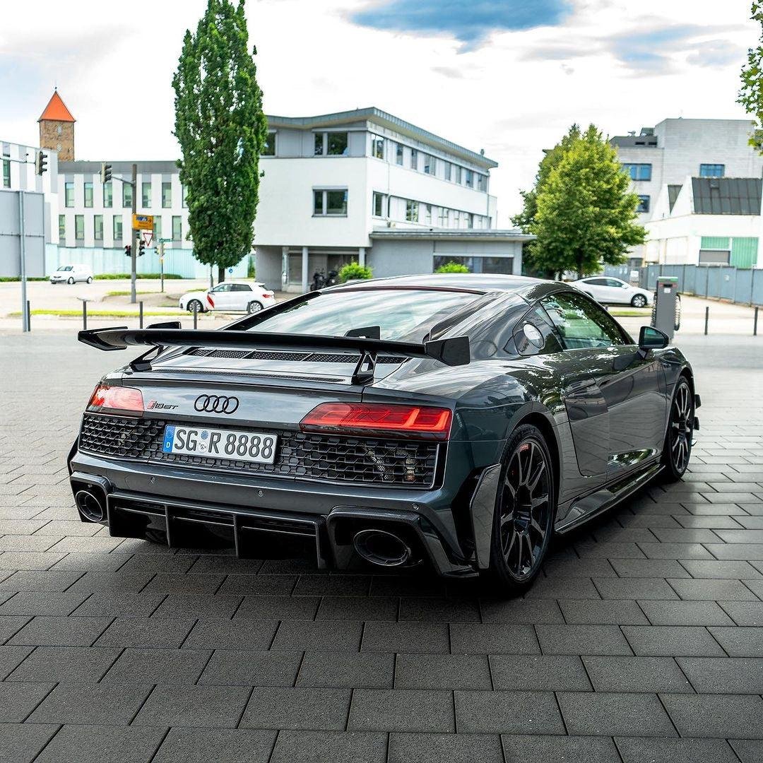 Carbon Fiber Rear Bumper Splitters - Audi R8 V10 Gen 2 Facelift - Image 5