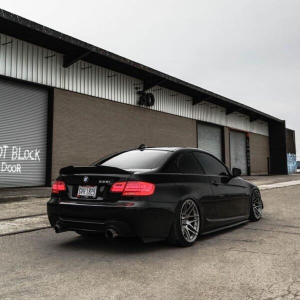PSM Style High Kick Carbon Fiber Trunk Spoiler - BMW E90 / E92 / E93 M3 & 3 Series - Image 7